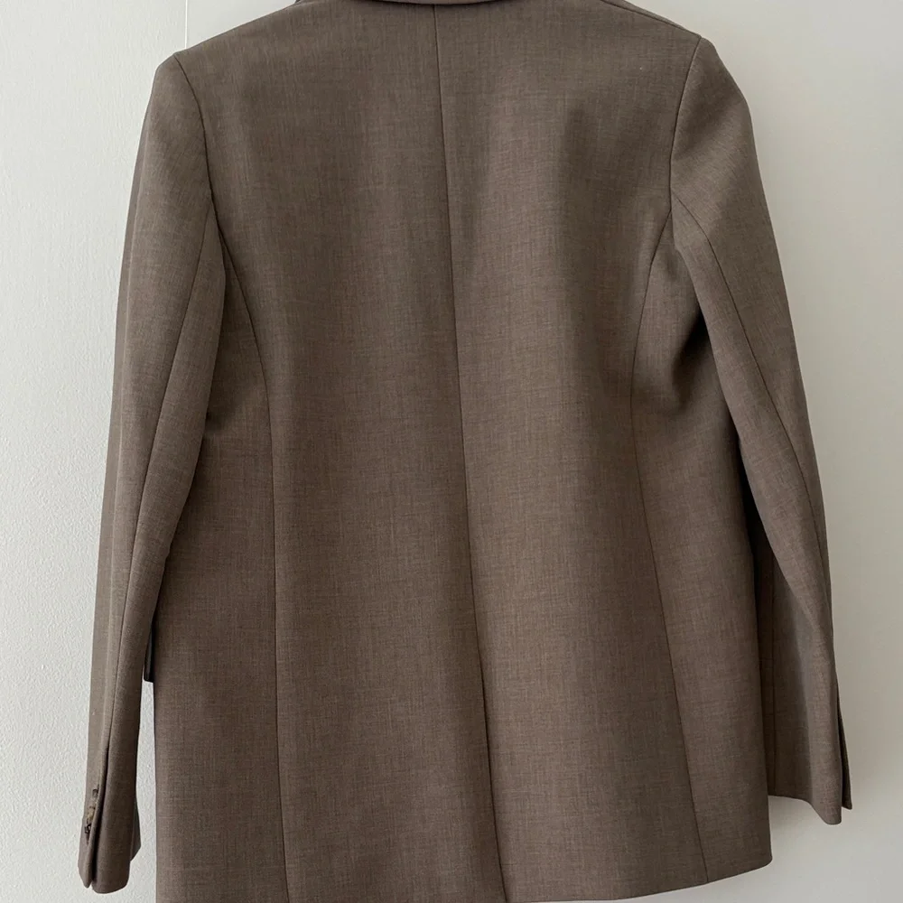 Aritzia Wilfred Taupe Generation Blazer - Picture 7 of 8